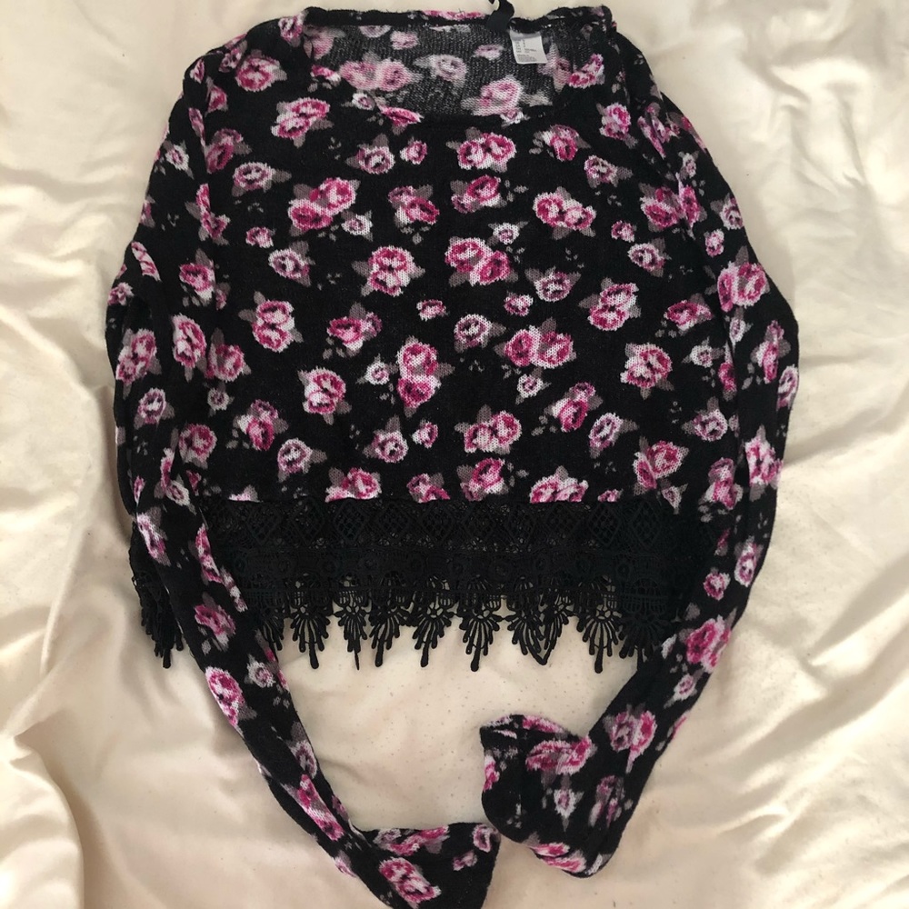 Long-sleeve crop top